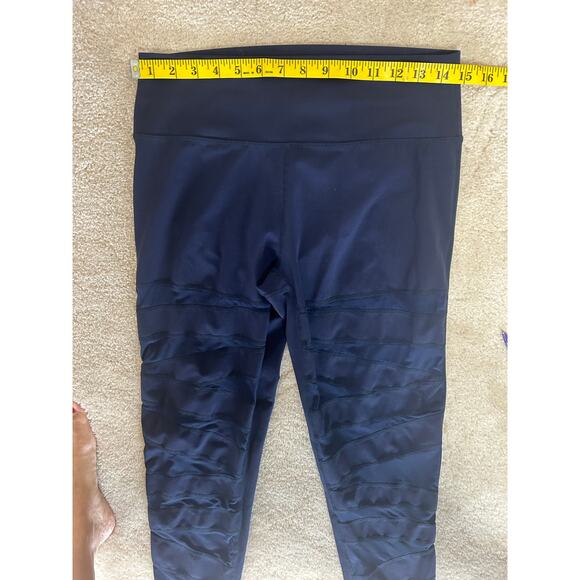 TYC Till You Collapse Navy Blue
Leggings Active Sz XL Front
Mesh Cutout Design - Picture 9 of 9